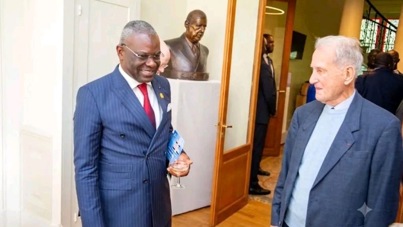 ANATOLE COLLINET MAKOSSO REND HOMMAGE À JEAN-PAUL PIGASSE